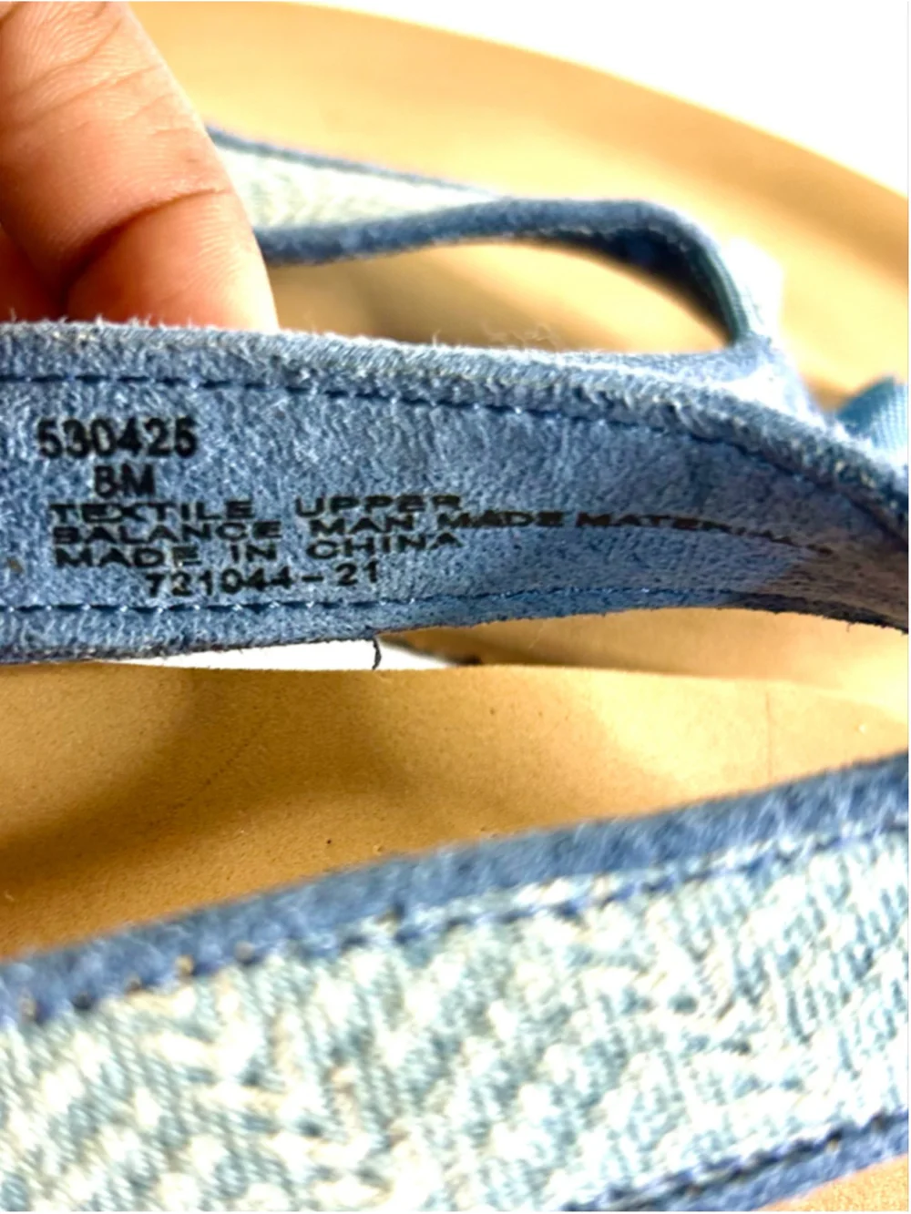 Minnetonka Hedy Blue Denim Beach Flip Flops Women Sandals Size 8M